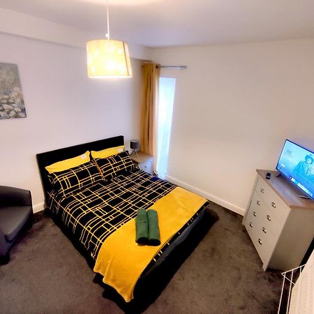 House Share With Few Ensuite Rooms Near Southmead ブリストル エクステリア 写真