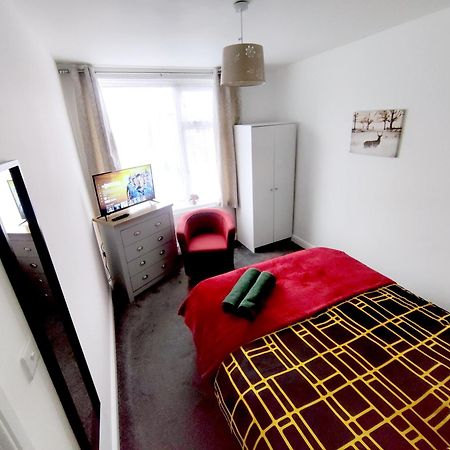 House Share With Few Ensuite Rooms Near Southmead ブリストル エクステリア 写真