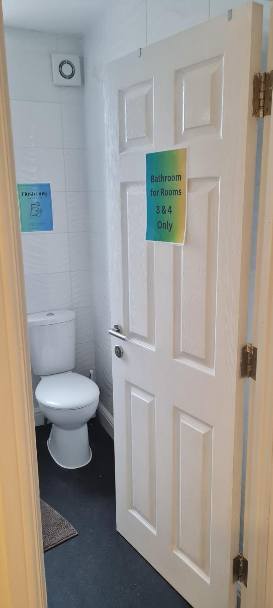 House Share With Few Ensuite Rooms Near Southmead ブリストル エクステリア 写真