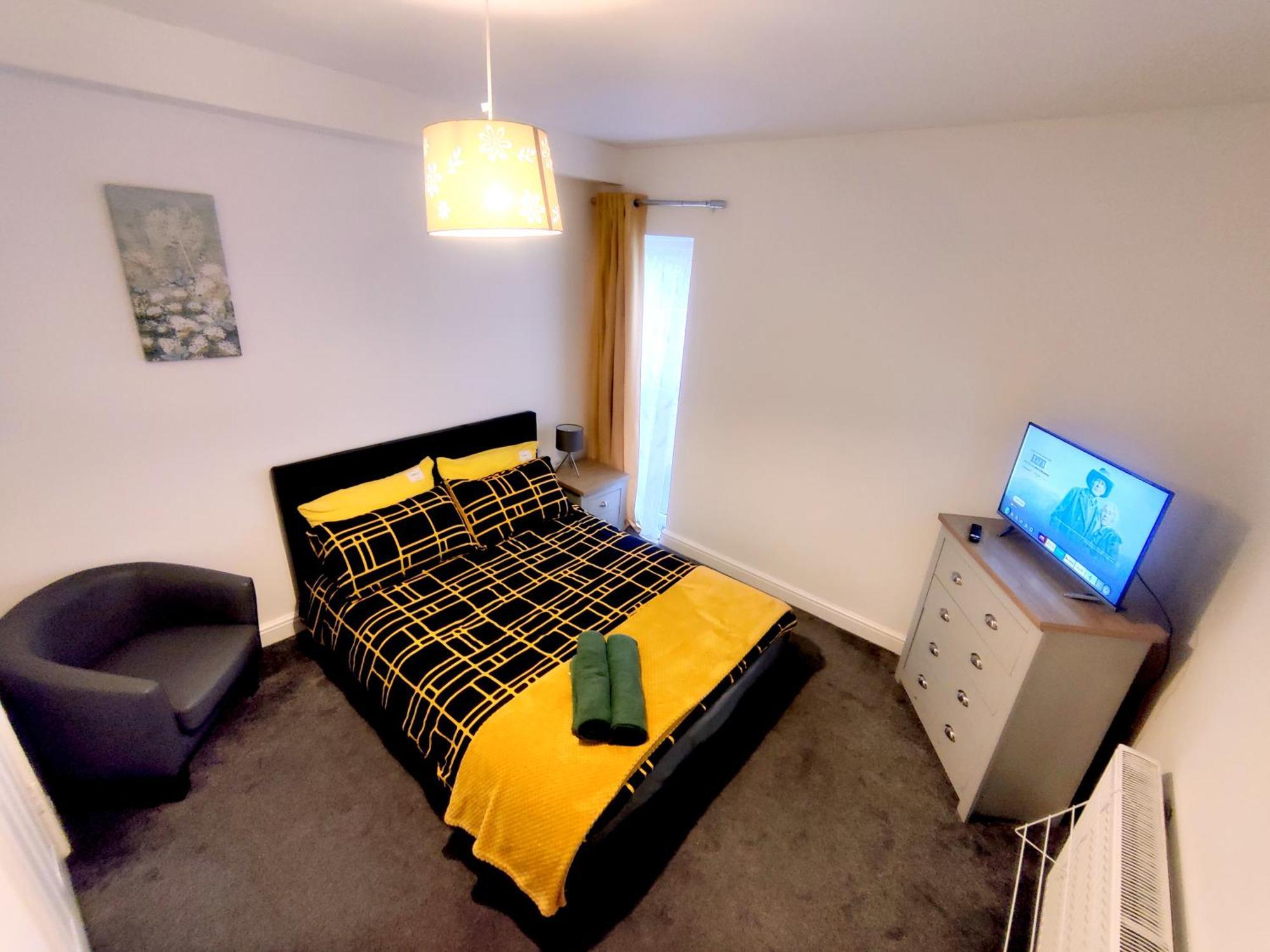 House Share With Few Ensuite Rooms Near Southmead ブリストル エクステリア 写真