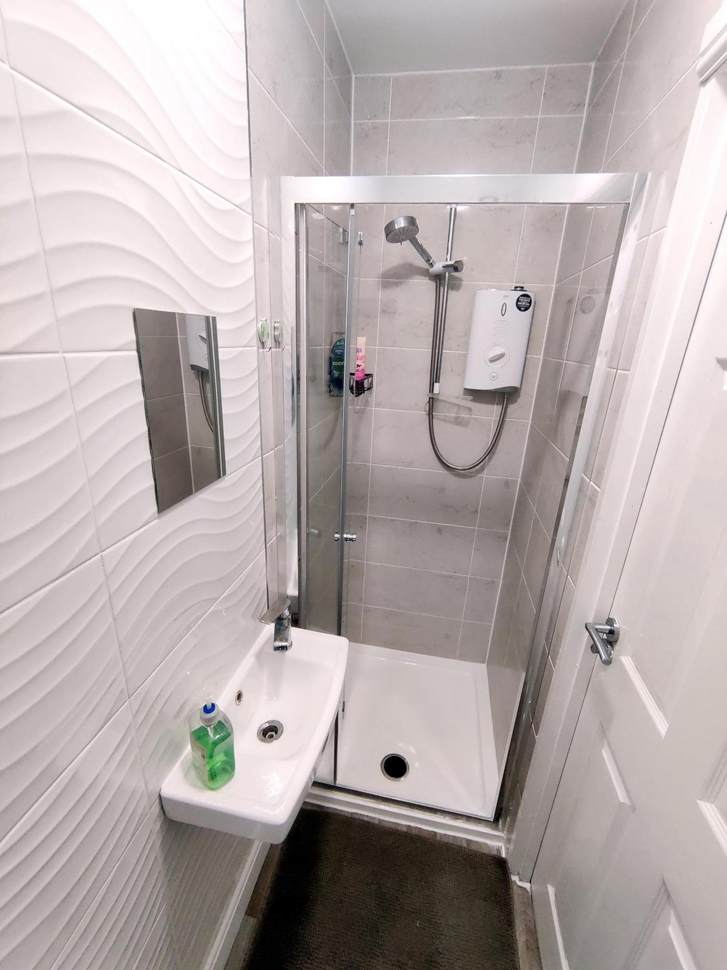 House Share With Few Ensuite Rooms Near Southmead ブリストル エクステリア 写真