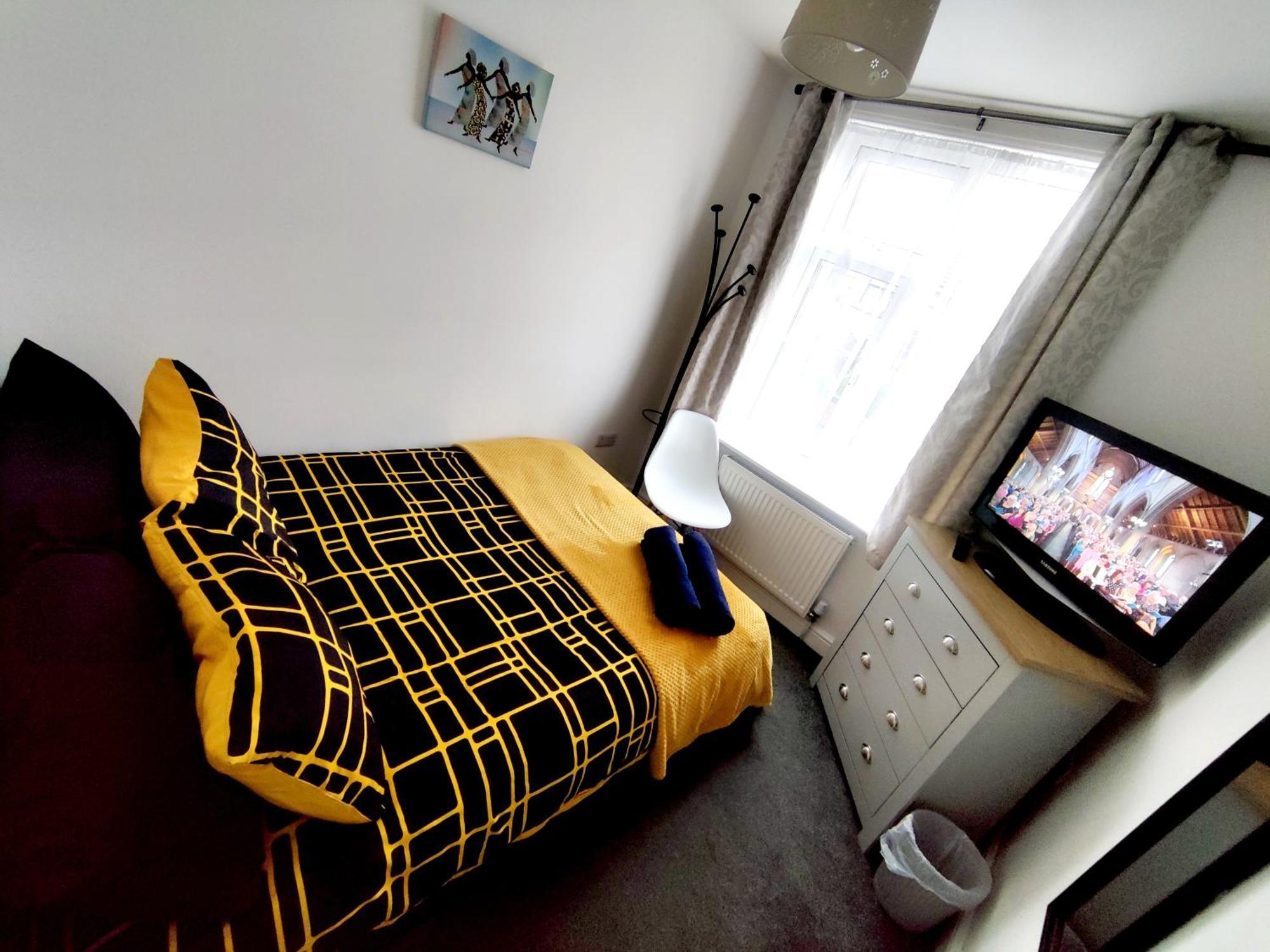 House Share With Few Ensuite Rooms Near Southmead ブリストル エクステリア 写真