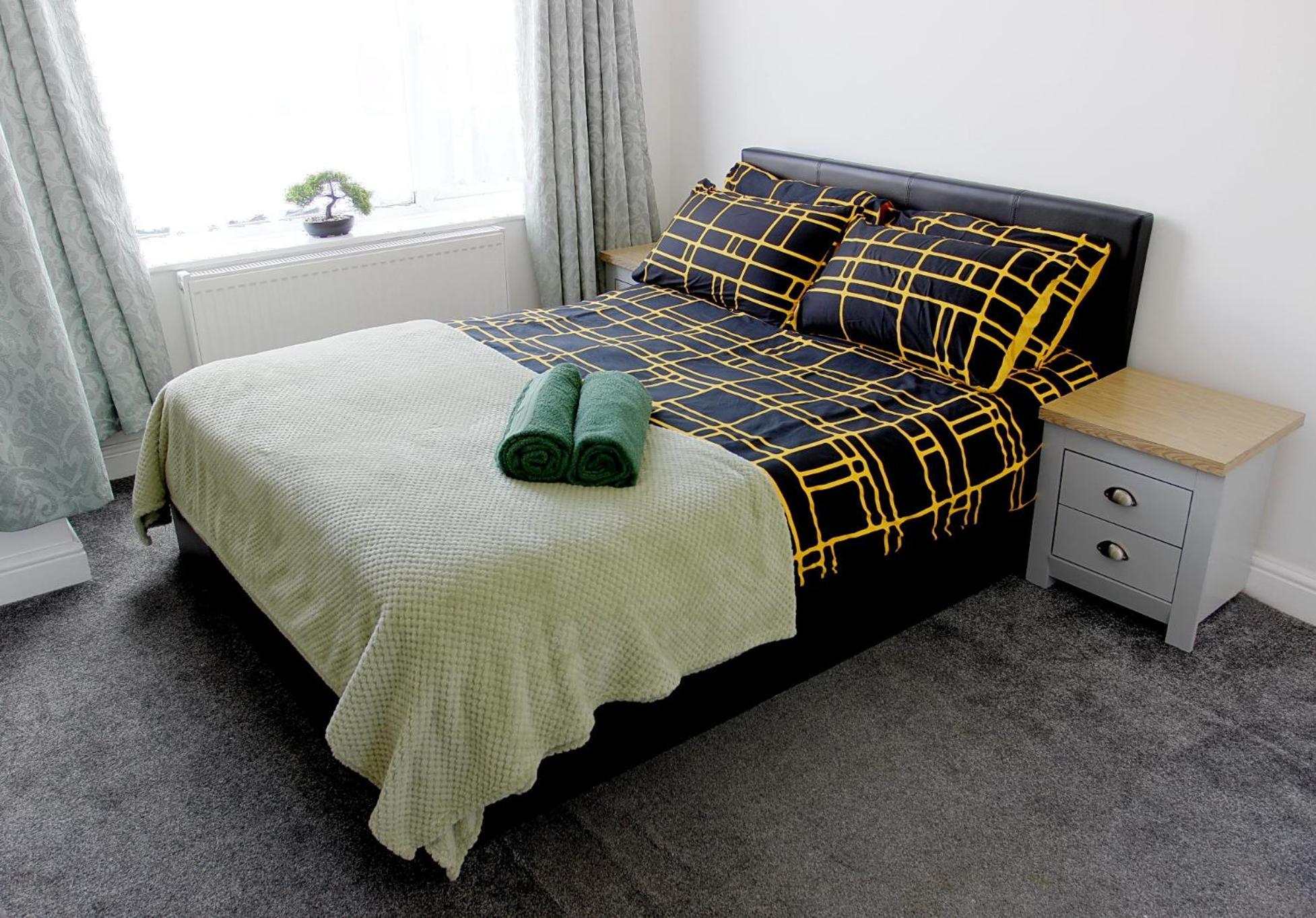 House Share With Few Ensuite Rooms Near Southmead ブリストル エクステリア 写真